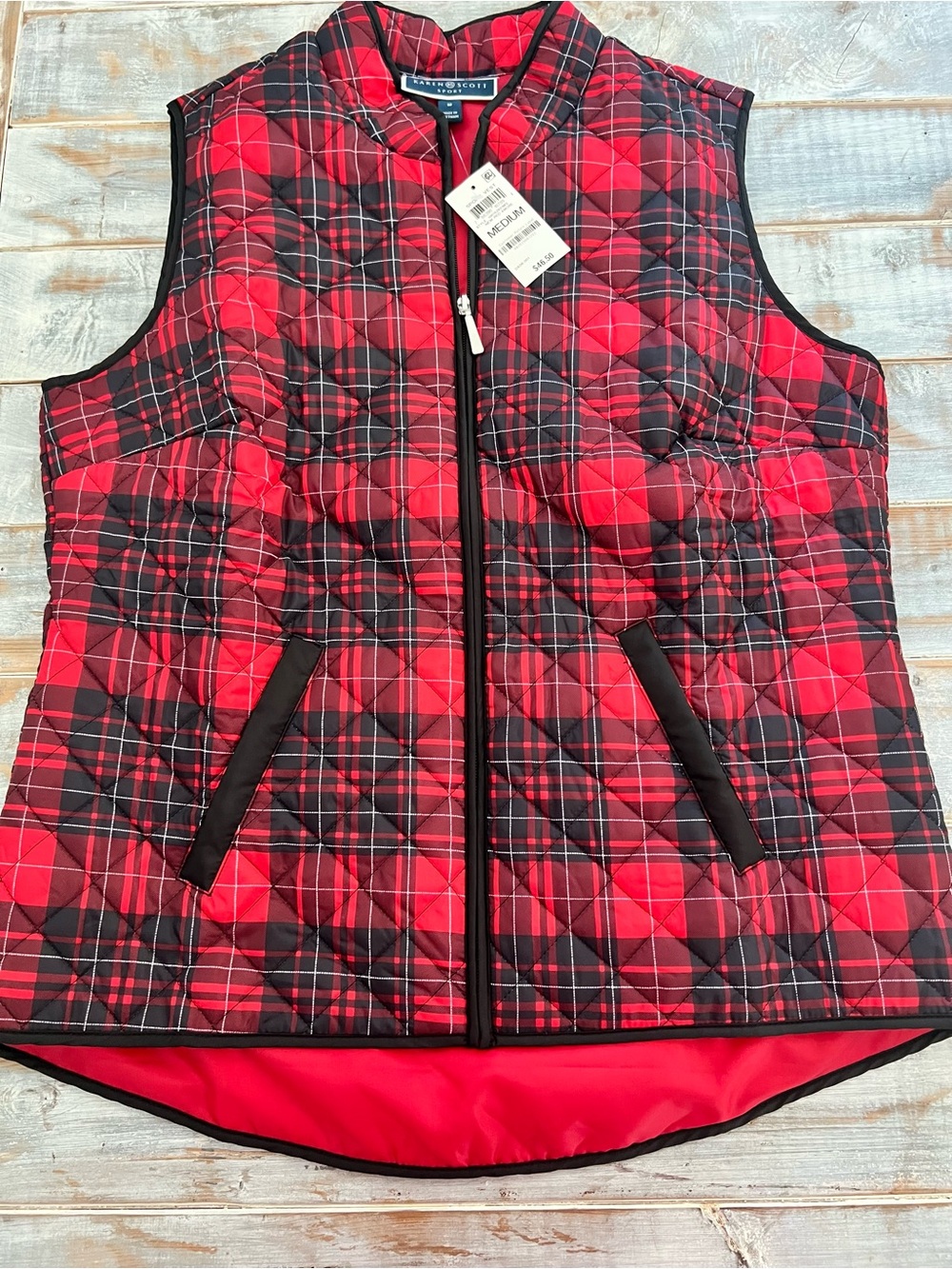 Karen Scott Sport Women’s Medium Quilted Plaid Vest Red Black NWT